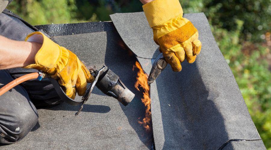 Expert new roof installation services in Arispe, IA
